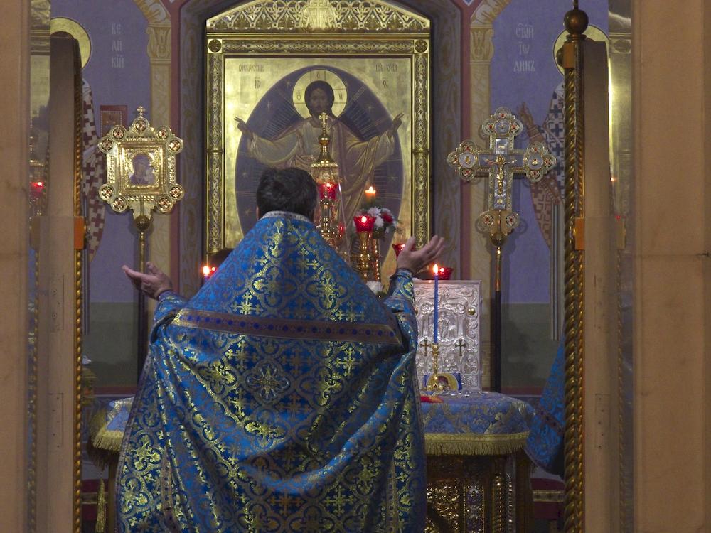 Празднование Казанской иконе Божией Матери (в память избавления Москвы и России от поляков в 1612 г )